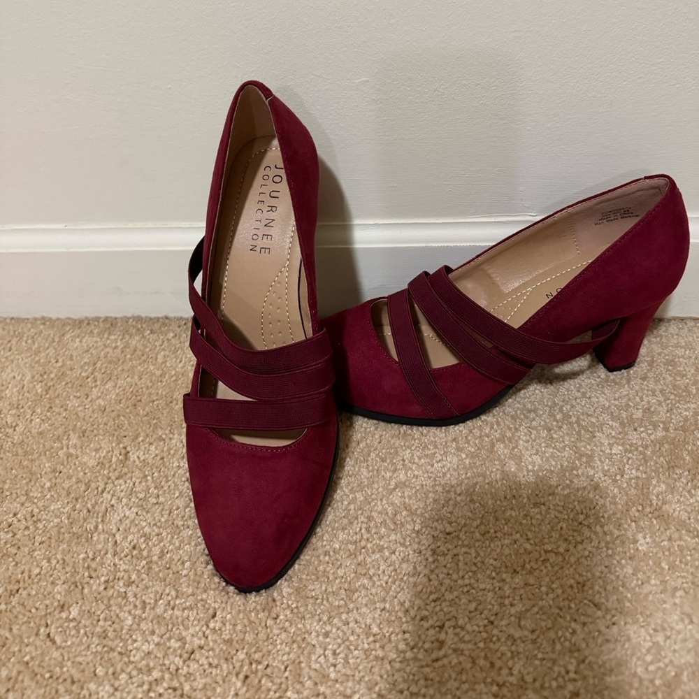 Journee Collection Women's Deep Red Heels